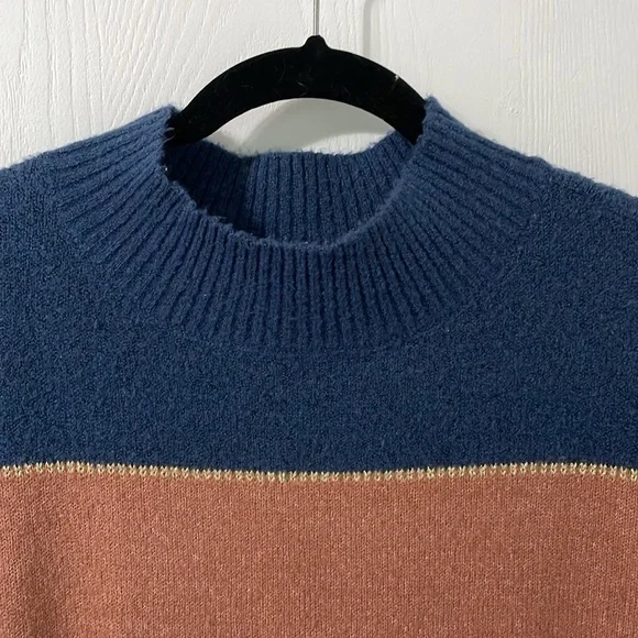 H By Halston Oversized Color Block Navy/Coral/Tan/Cream Sweater Size Medium - Picture 3 of 7